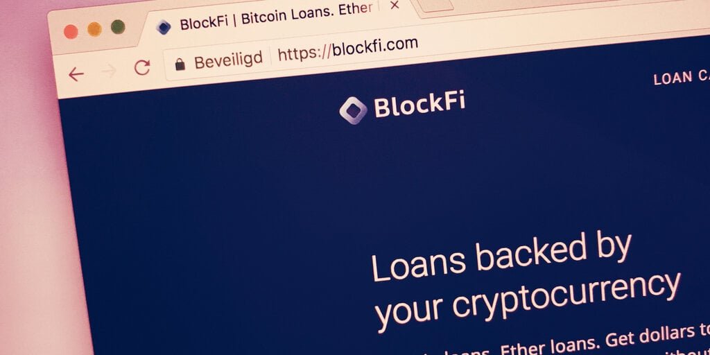 BlockFi Mulls Bankruptcy Filing and Layoffs in Wake of FTX Collapse, Met With Binance